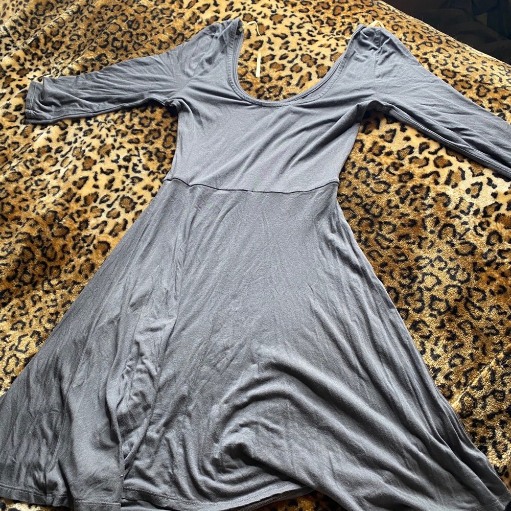 Dress - Picture 2 of 4